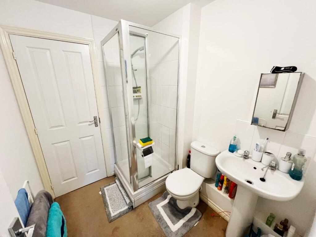 Jack and Jill En-Suite