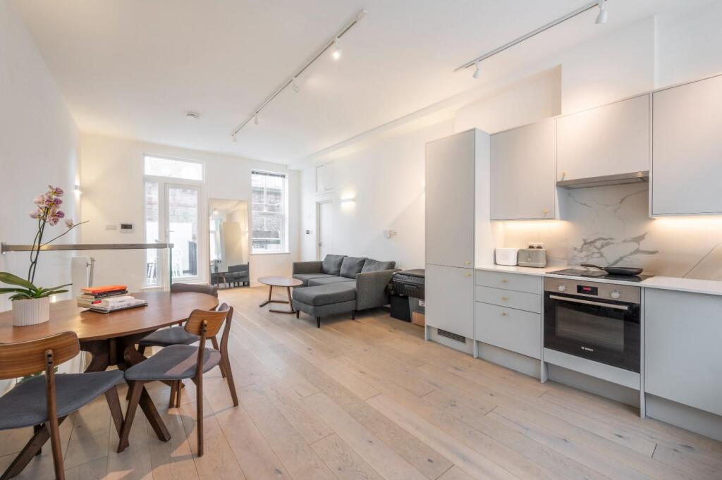 kitchen (1).jpg
