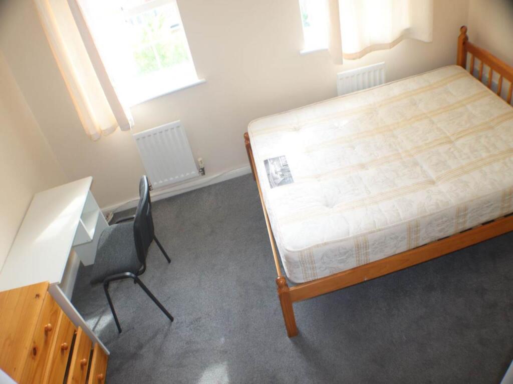 e48255fd-76a7-40a3-8