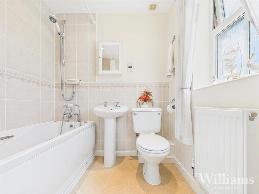 CAM04950G0-PR0124-STILL021 - Copy - Copy.jpg