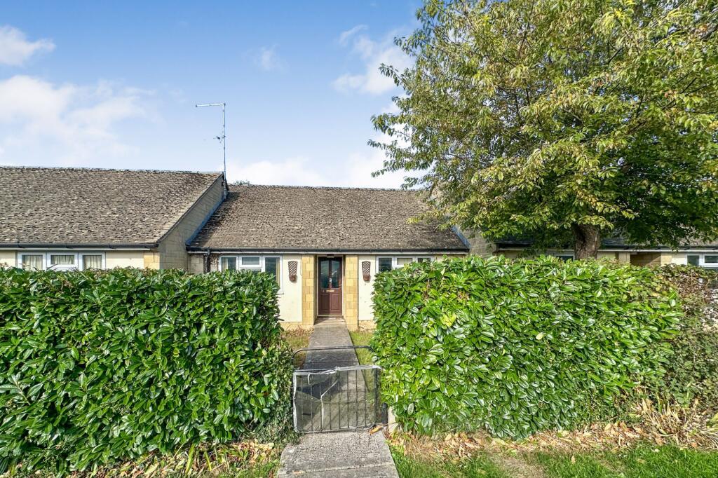 8 Harris Road, Ashton Keynes, Wiltshire, SN6 6PQ