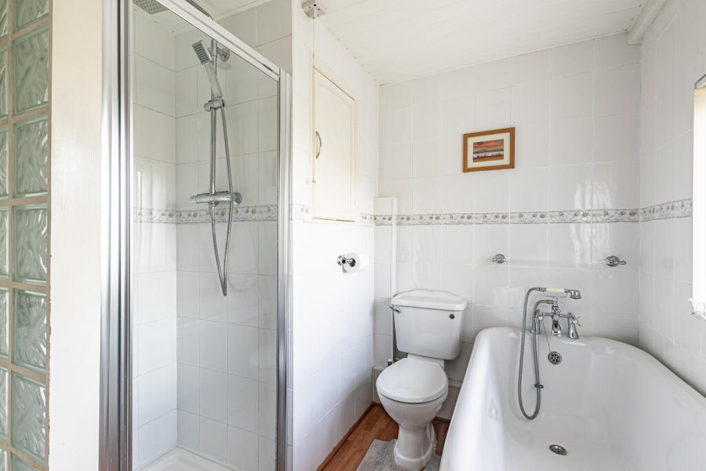 bathroomb