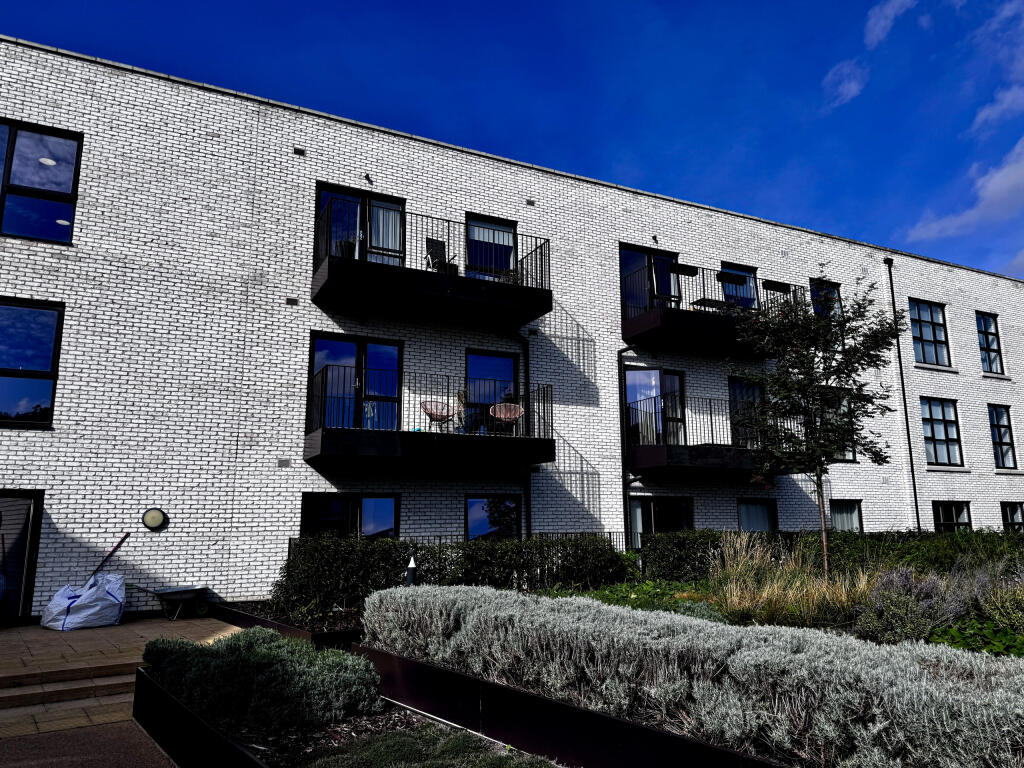 20250919_095532479_iOS