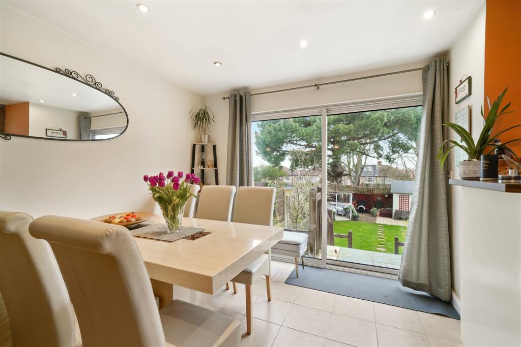 63 Danemead Grove Northolt, Ealing - WFVr2q8avCCmb