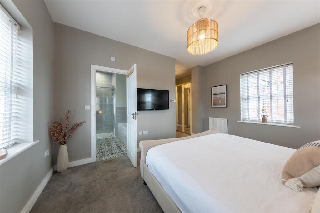 57 Hazelhurst Way-027.jpg
