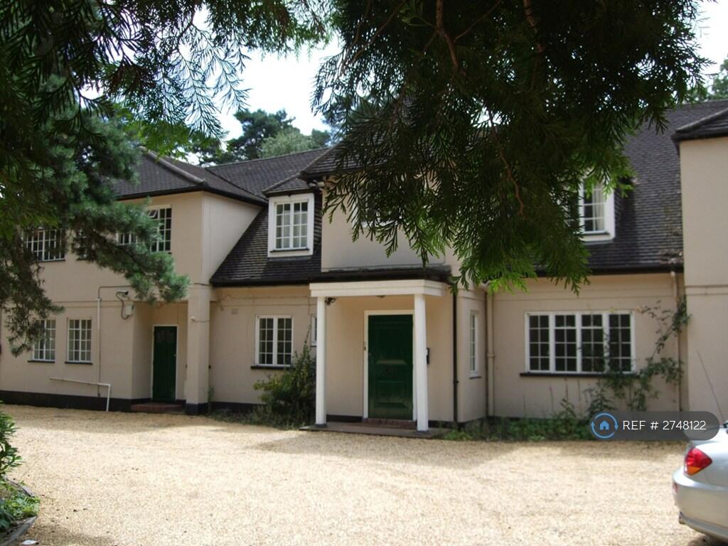 Lakeside, Finchampstead, Wokingham, RG40