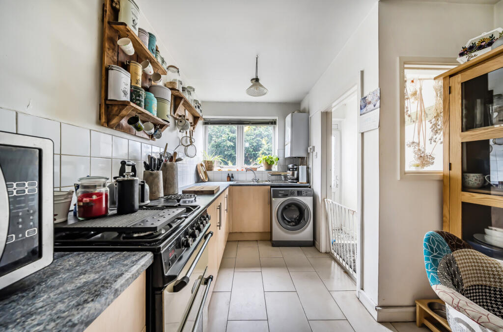 1376066136909f2685218a