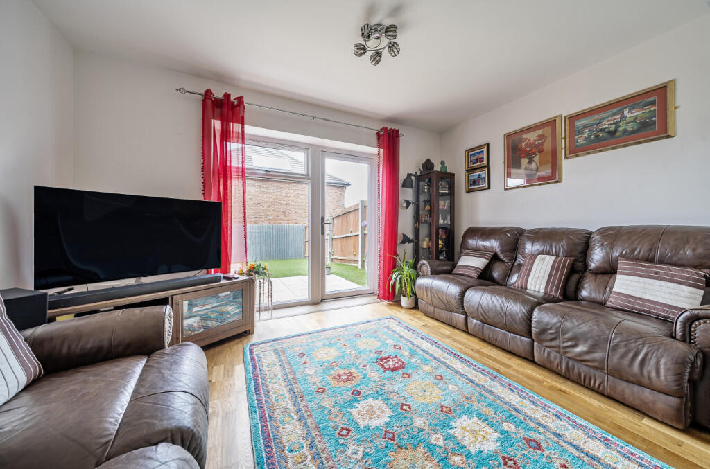 1339924-9-68a7493...