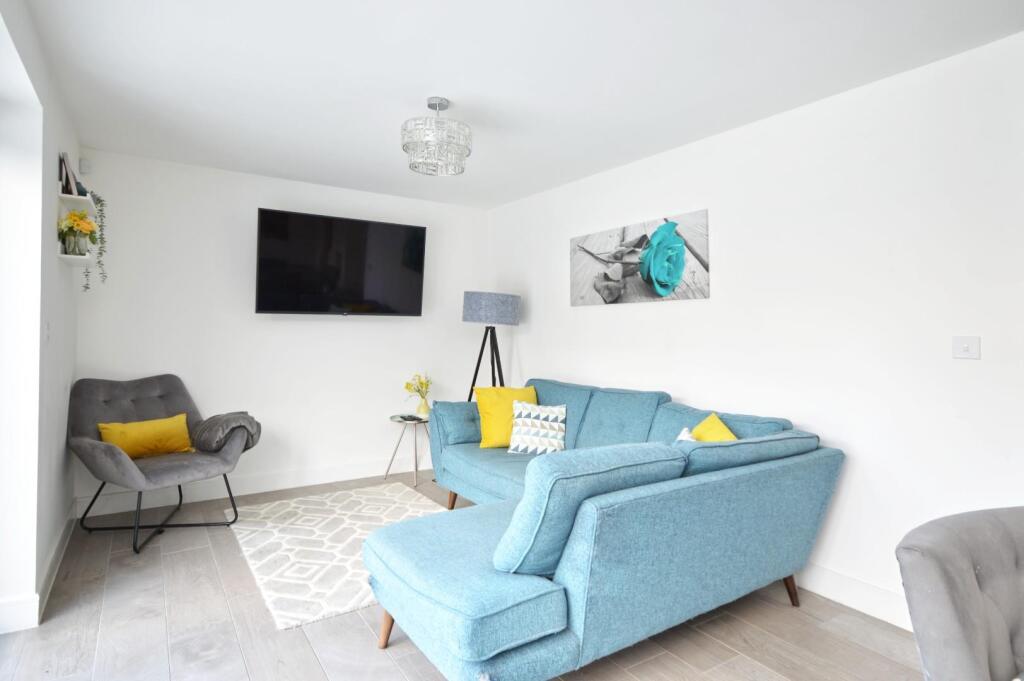 Open Plan Kitchen/Dining/Family Room