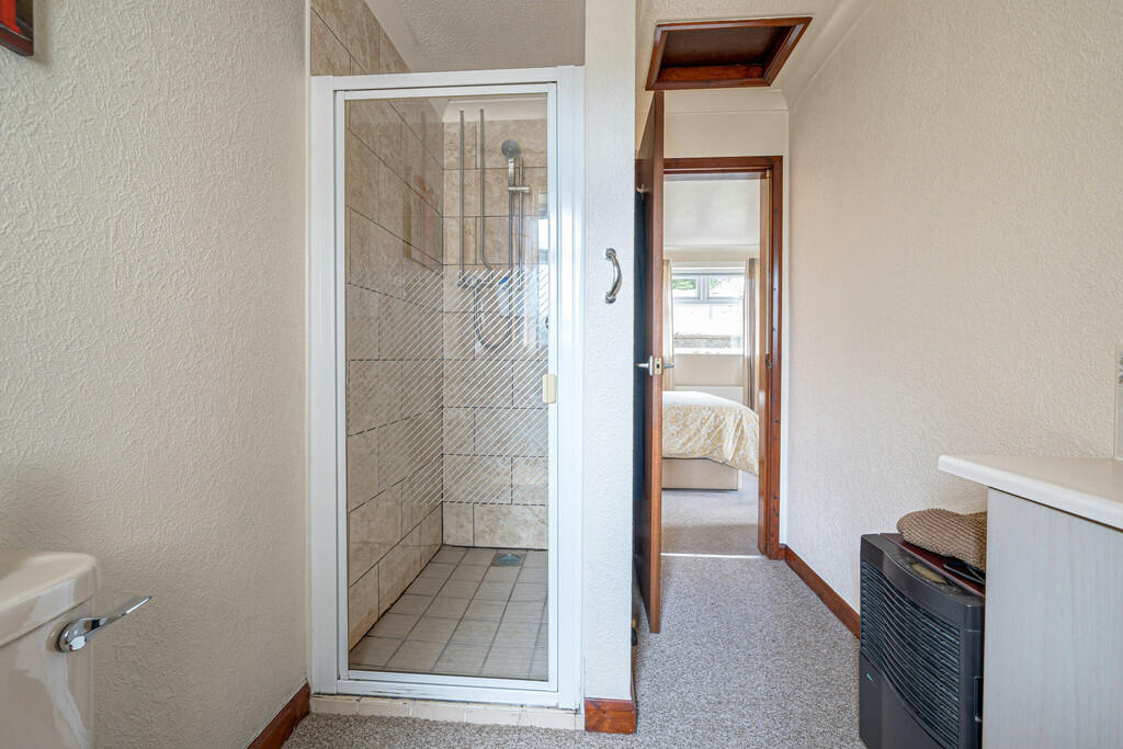 En-Suite Shower R...