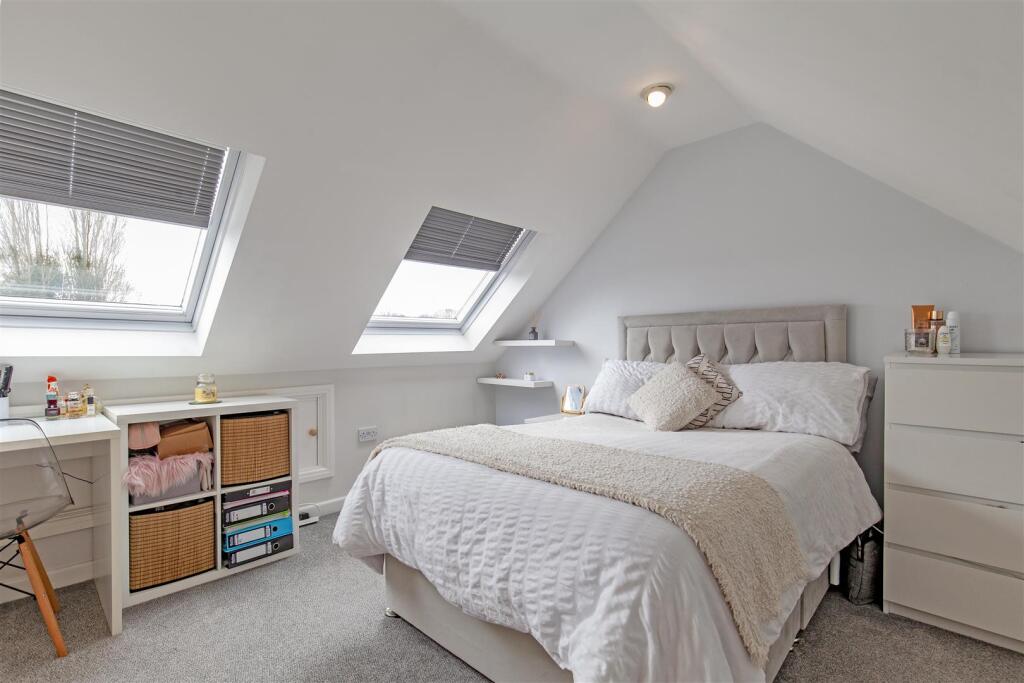 Bedroom 3-2.jpg