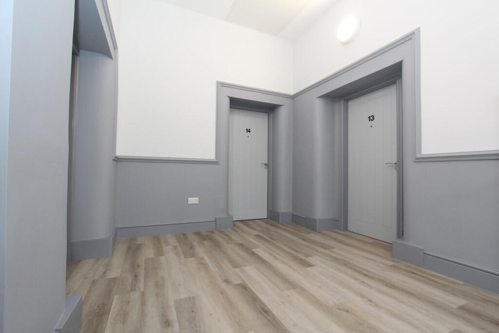 2025-10-01 15.15....