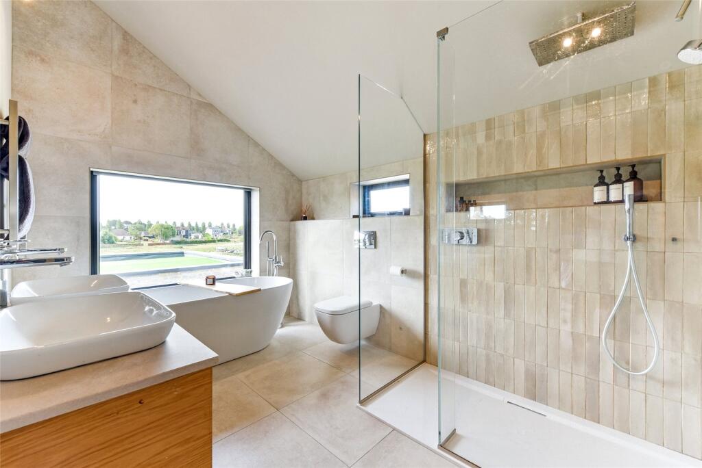 Ensuite