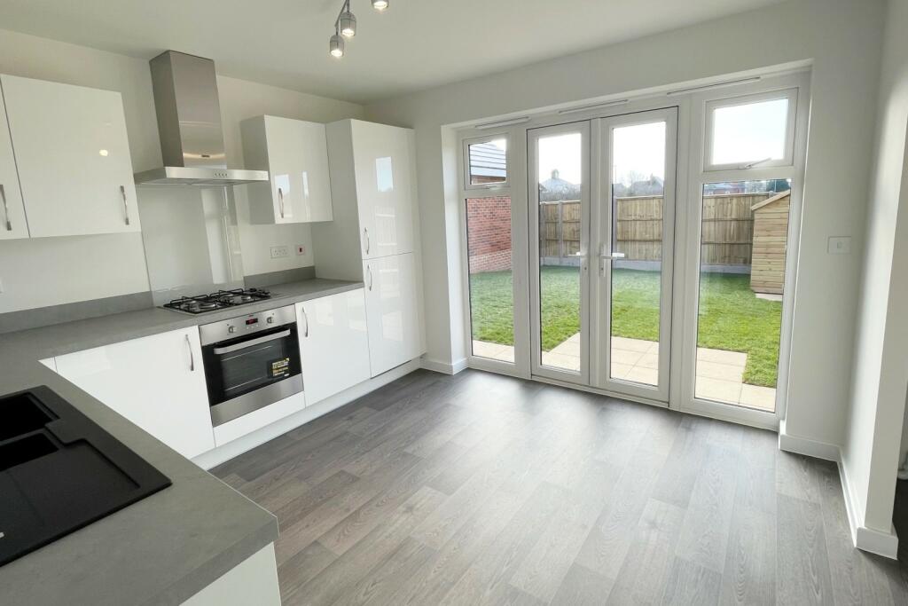 Kitchen/Breakfast Ro