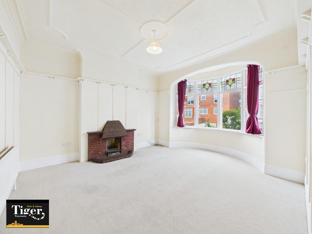 CAM03440G0-PR0332...