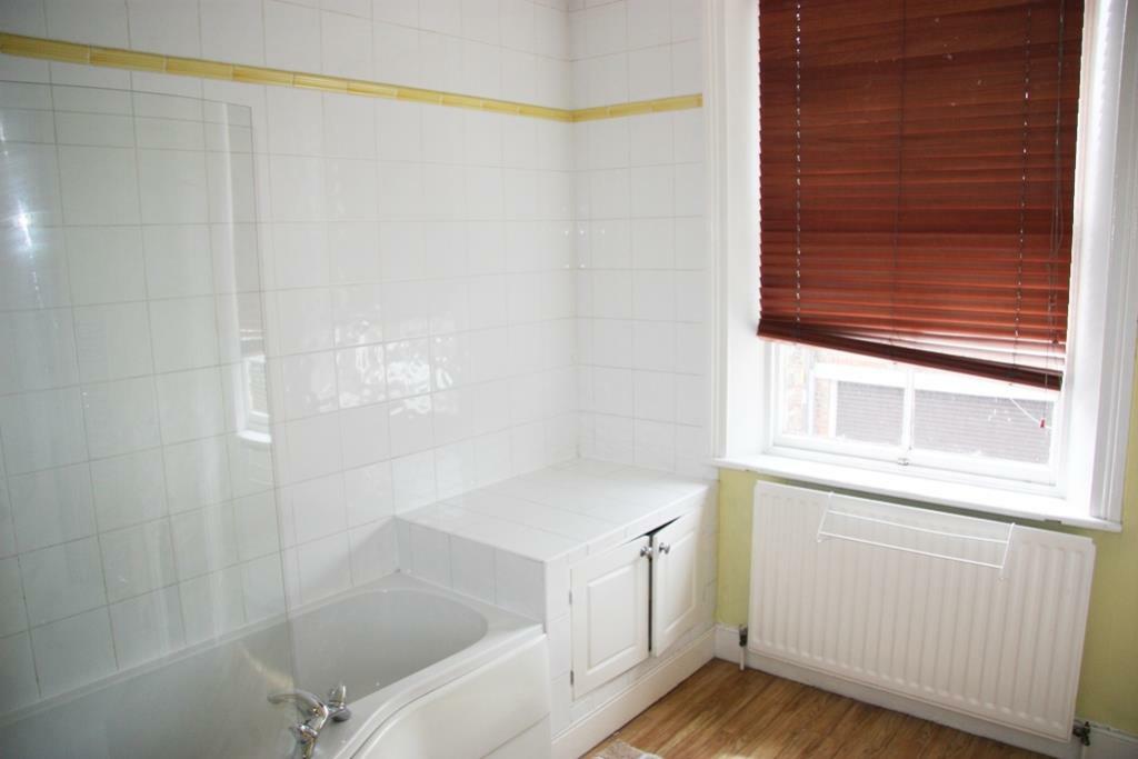 54 Holly Avenue (8)