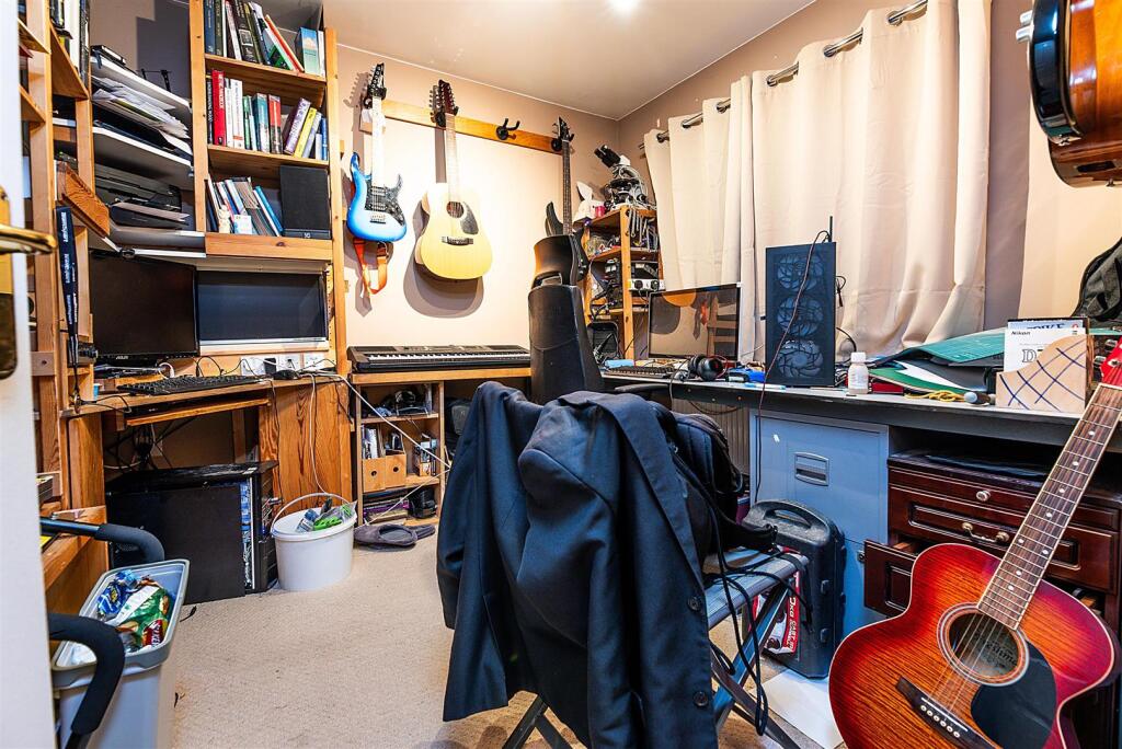 16 Lantern Lane, East Leake (17 of 30).jpg