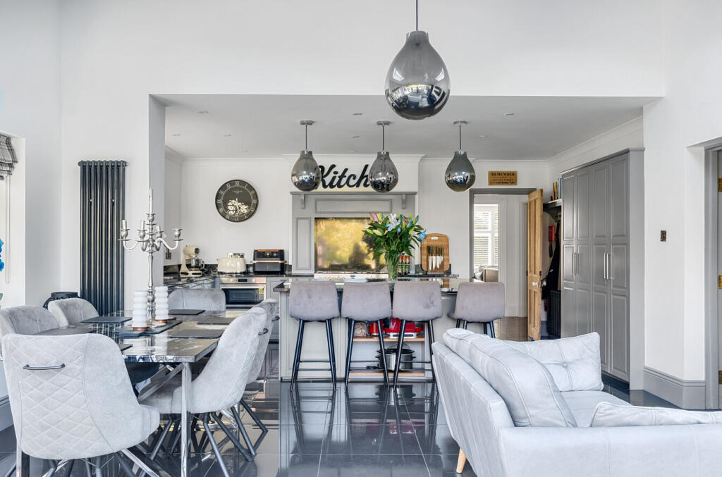 1342307-13-68a8d1...