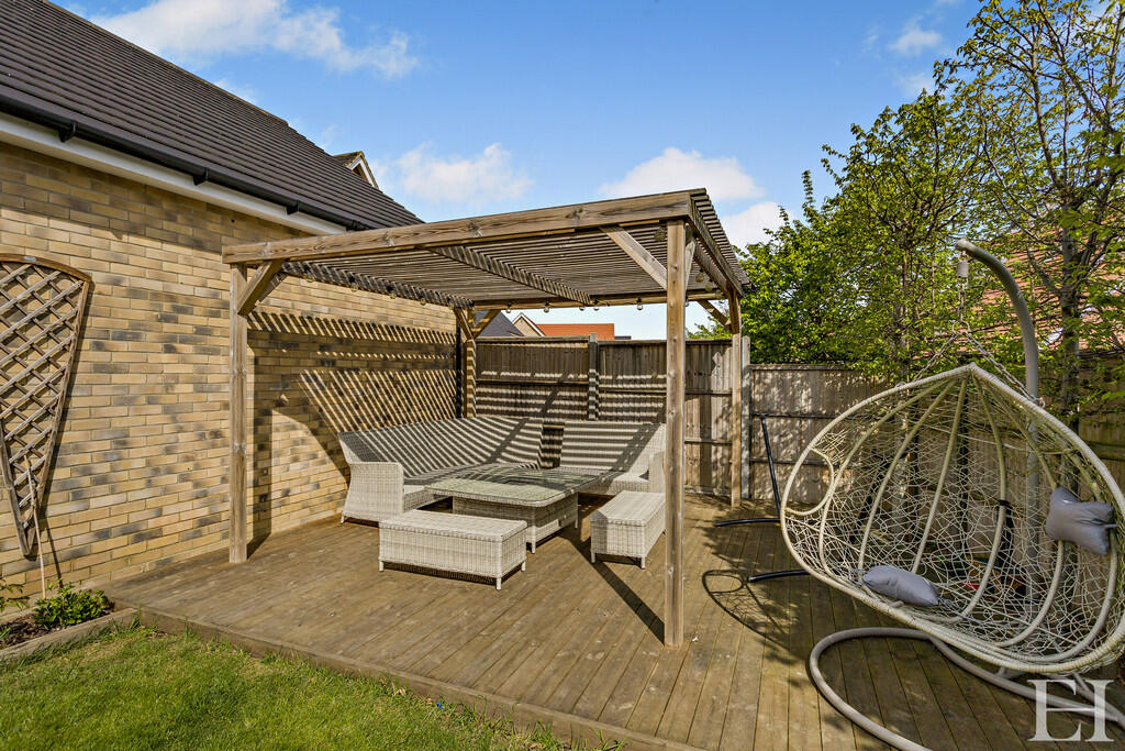 8645027-exteriorW...