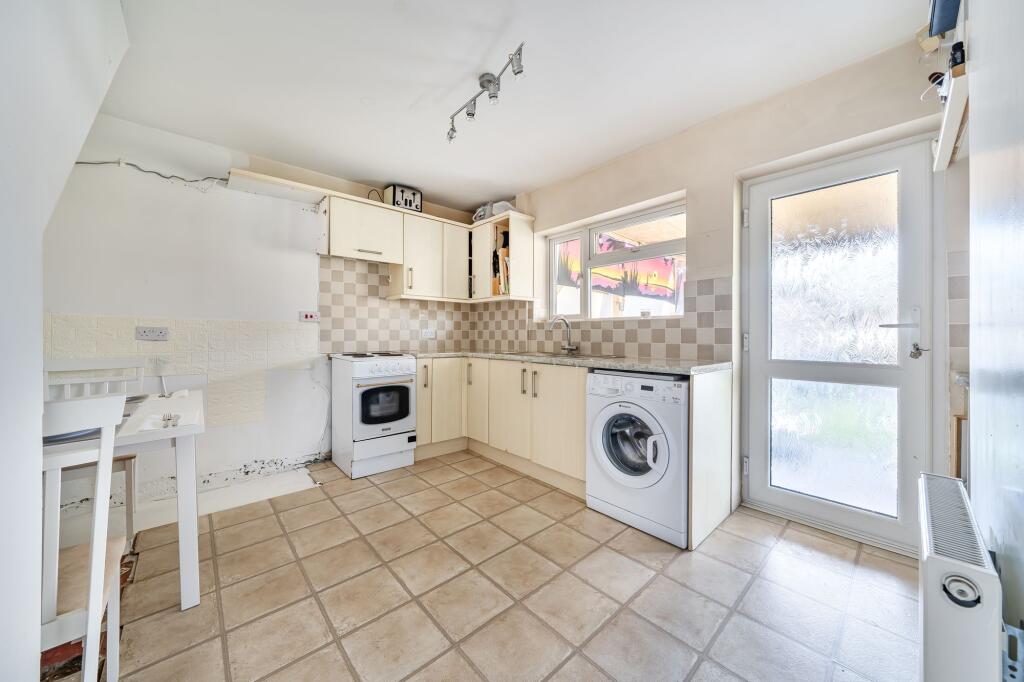 Kitchen/Dining