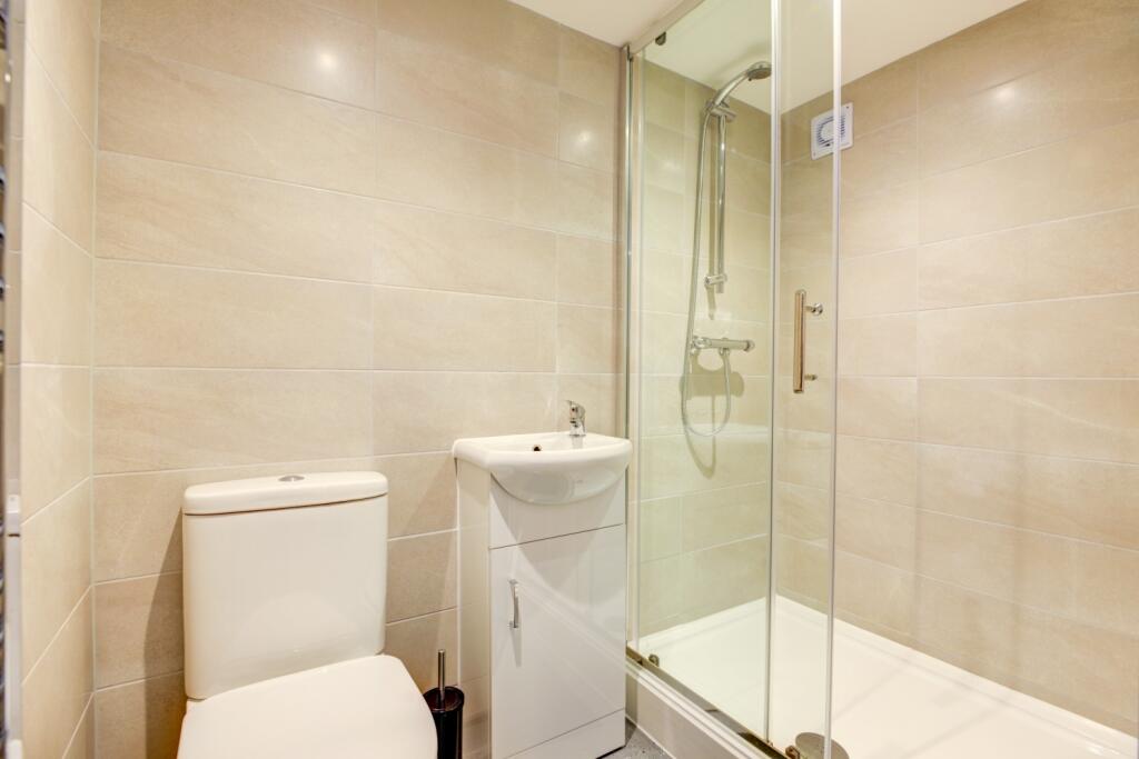 35 Sutherland Road-38