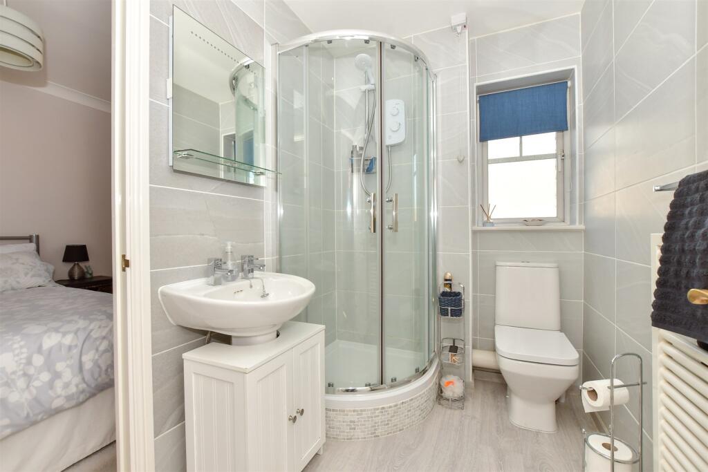 Jack And Jill En-Suite