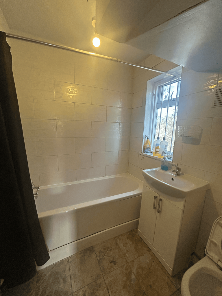 BATHROOM ONE