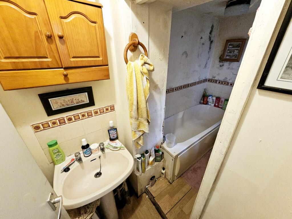 a8d2081c-5810-4c85-80b5-7cee36f42f35