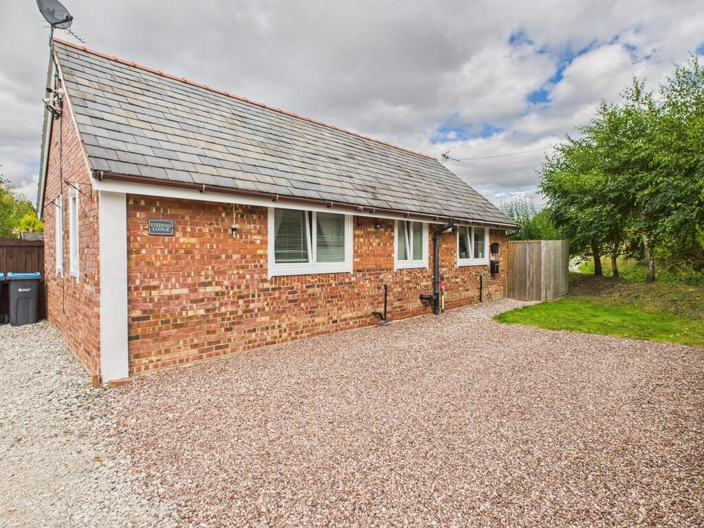 CAM02854G0-PR0429...