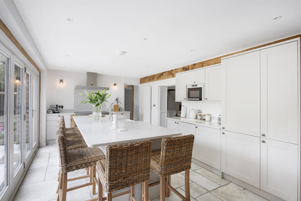 Kitchen/Breakfast