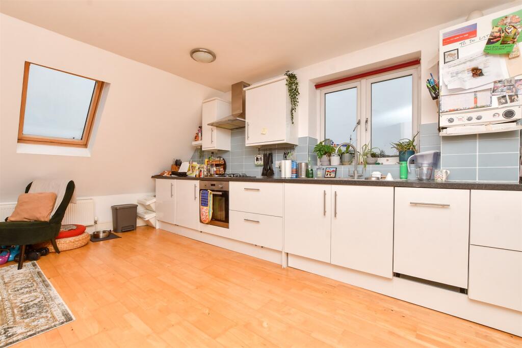 Living Room / Kitchen