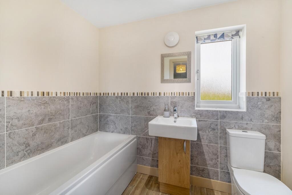 55 Sir Isaac Newton Drive (Wyberton)-26