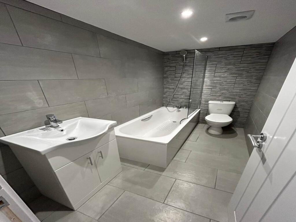 PHOTO-2025-10-07-16-