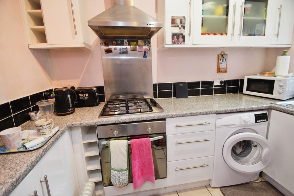 ff759787-Kitchen ...