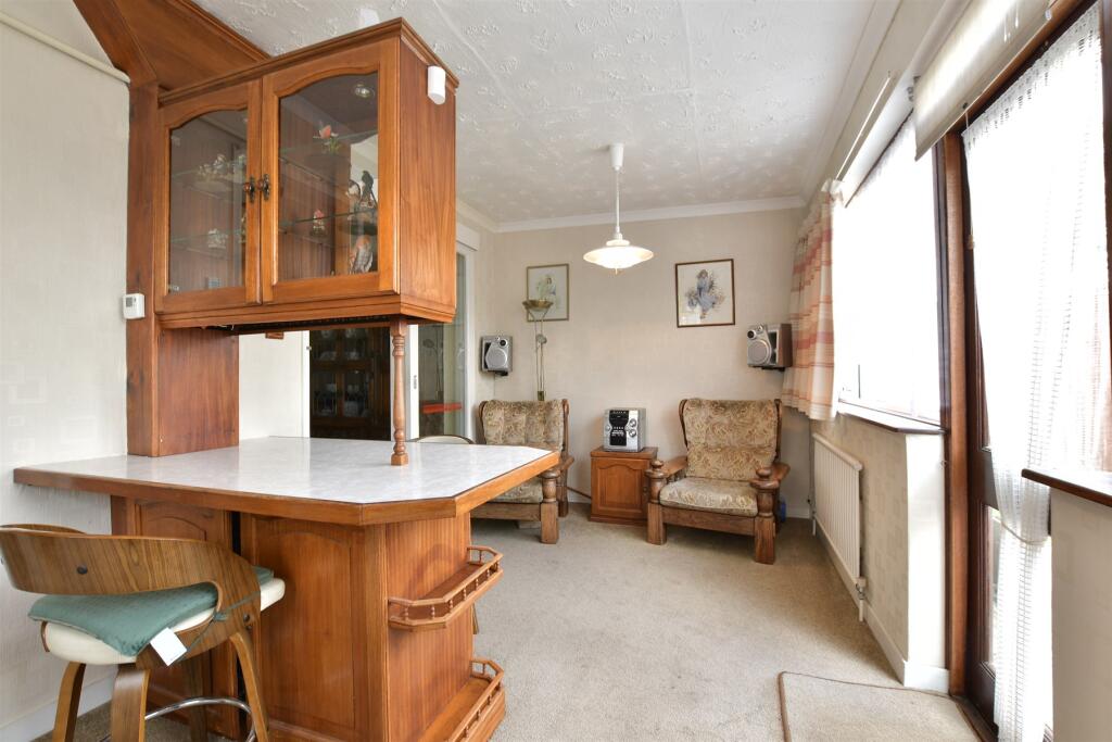 Family/ Breakfast Room