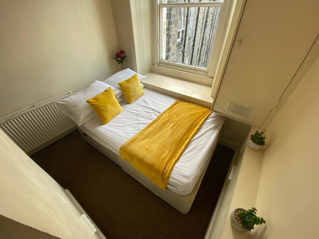 9_16007654186695.jpe