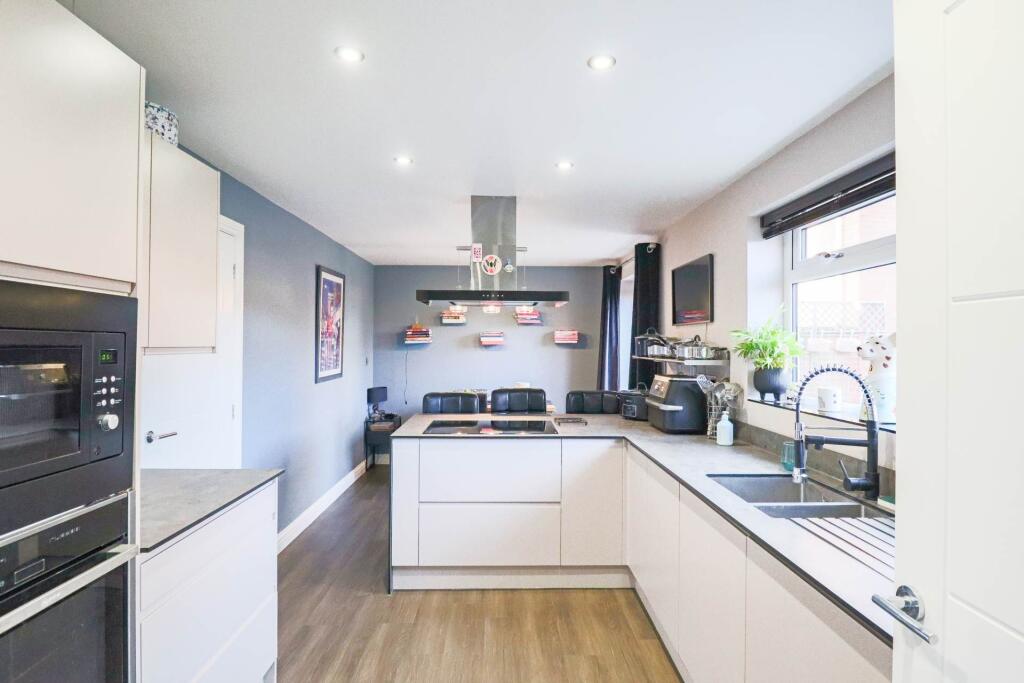 Longridge Way, Weston-super-Mare
