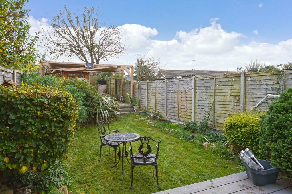 74 Freshbrook rd_18.jpg