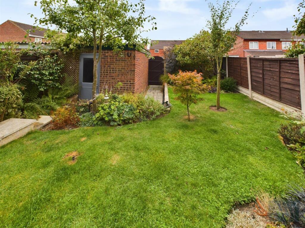 CAM02558G0-PR0239-ST