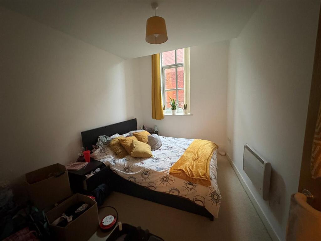 bedroom.jpg