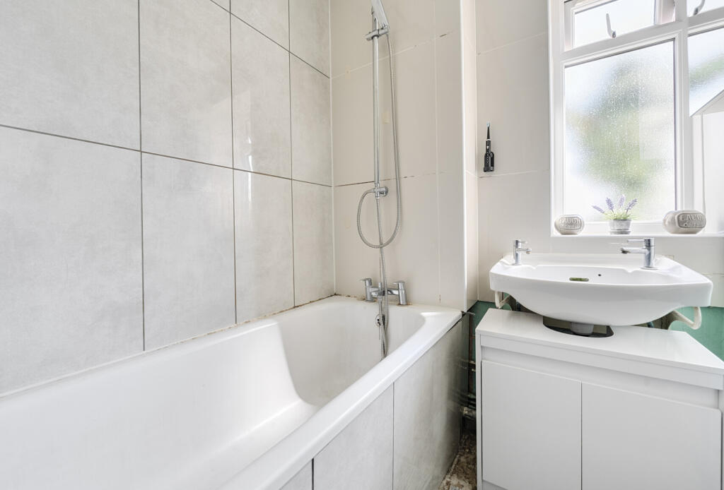 1324199-9-6877660...