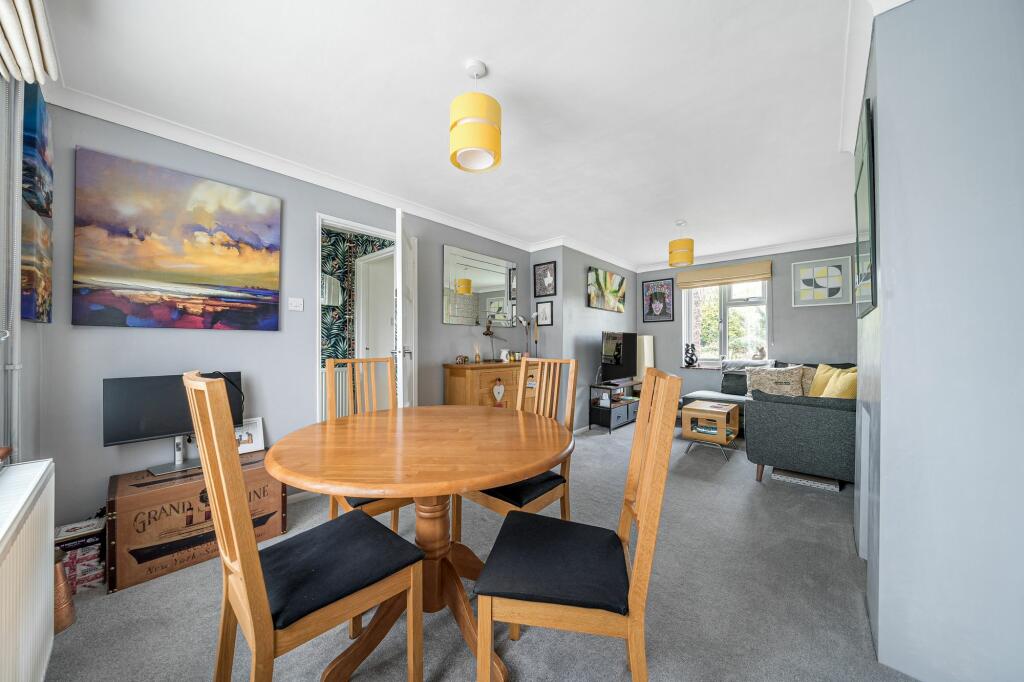 Living Room/ Dining Room