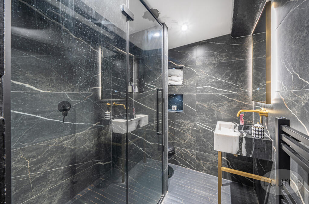 b091527c-d6bb-4eb...