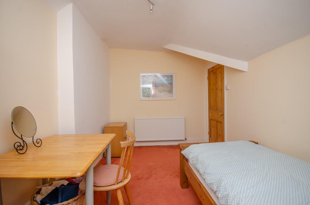 Bedroom five pic 2.jpg