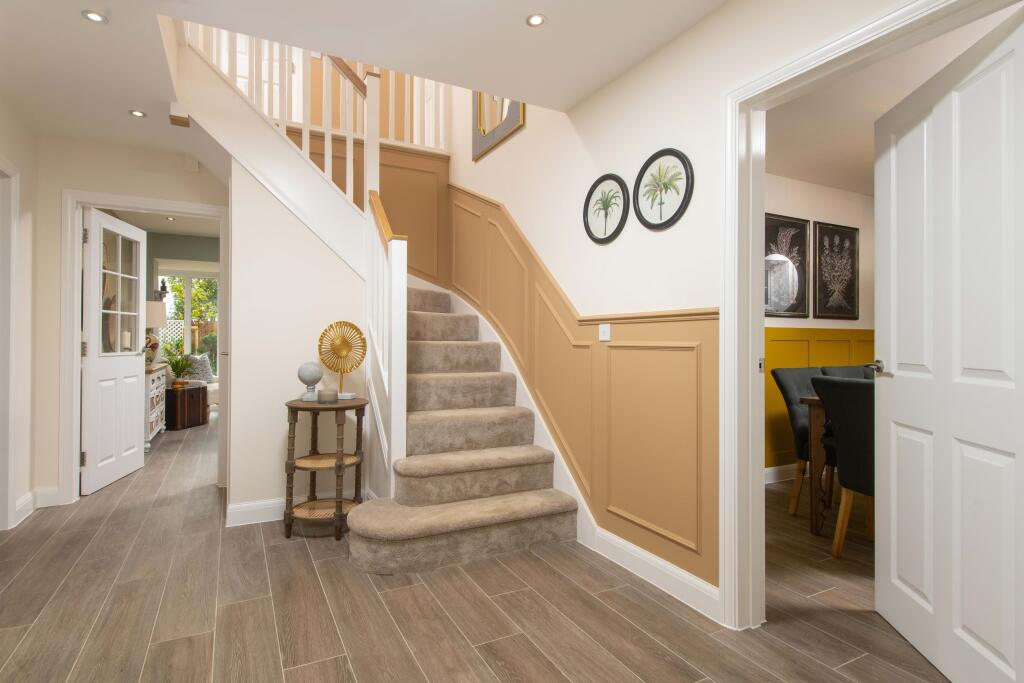 DWH EM Pastures Place Winstone Hallway