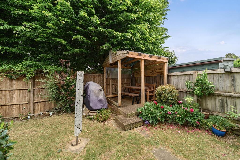 Rear Garden &amp; Pergola