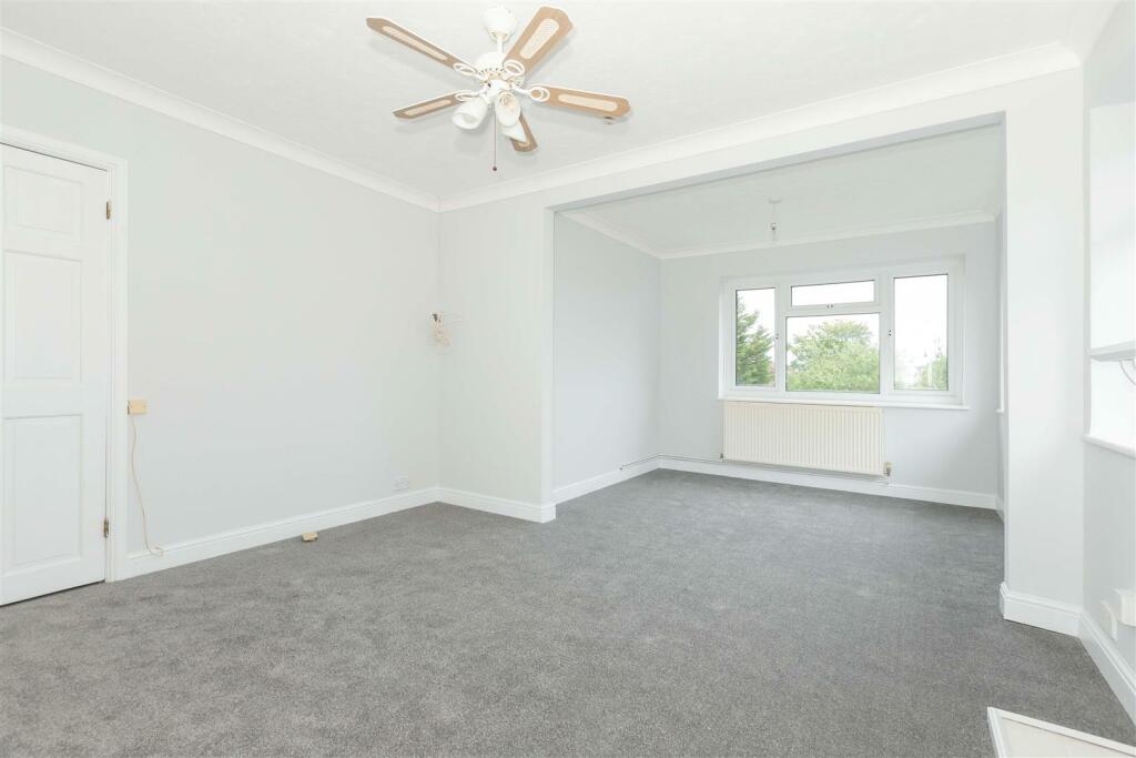 91 Ardingly Drive_4.JPG