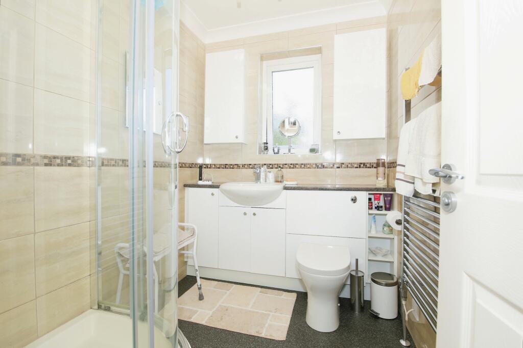 Ensuite