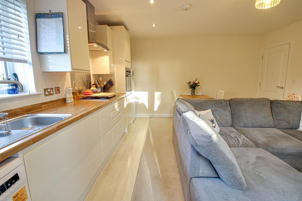 Lounge / diner / Kitchen