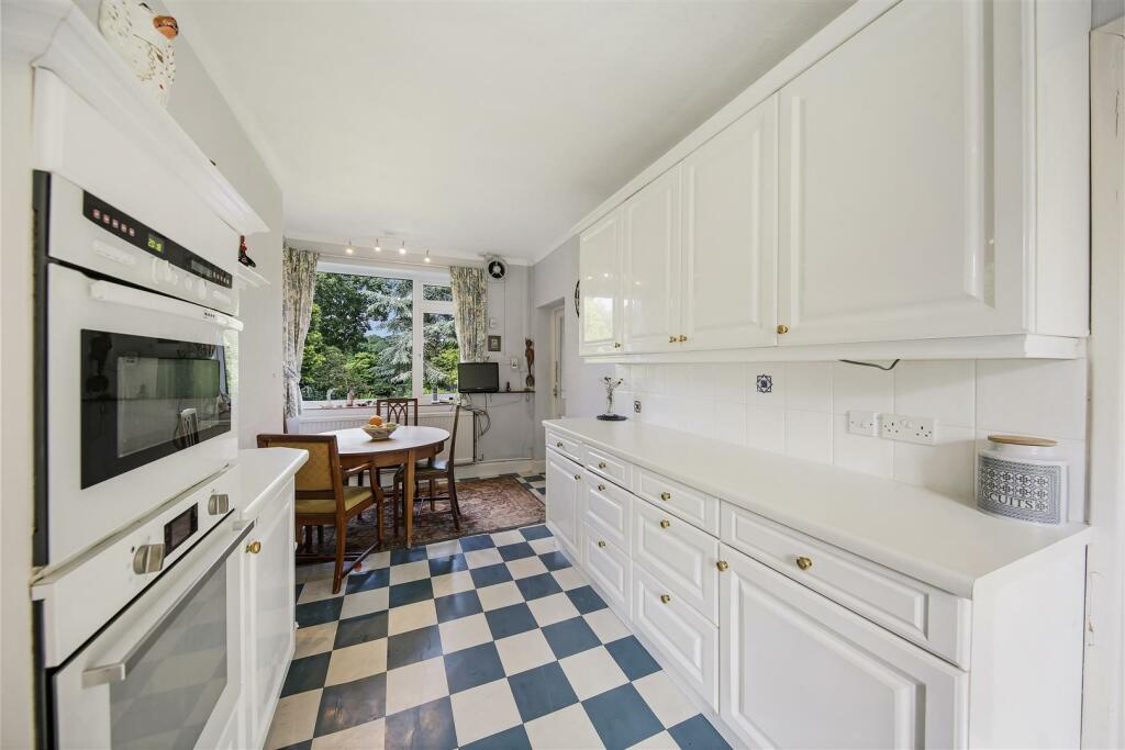 Kitchen.jpg